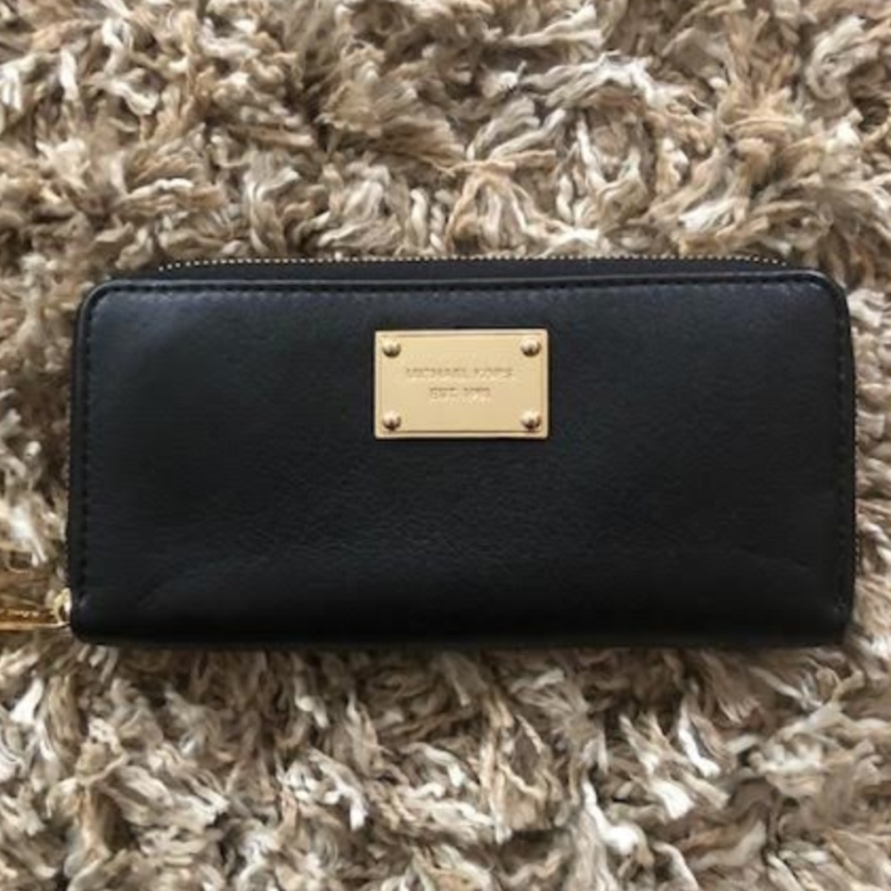 Michael Kors Zip Around Leather Wallet